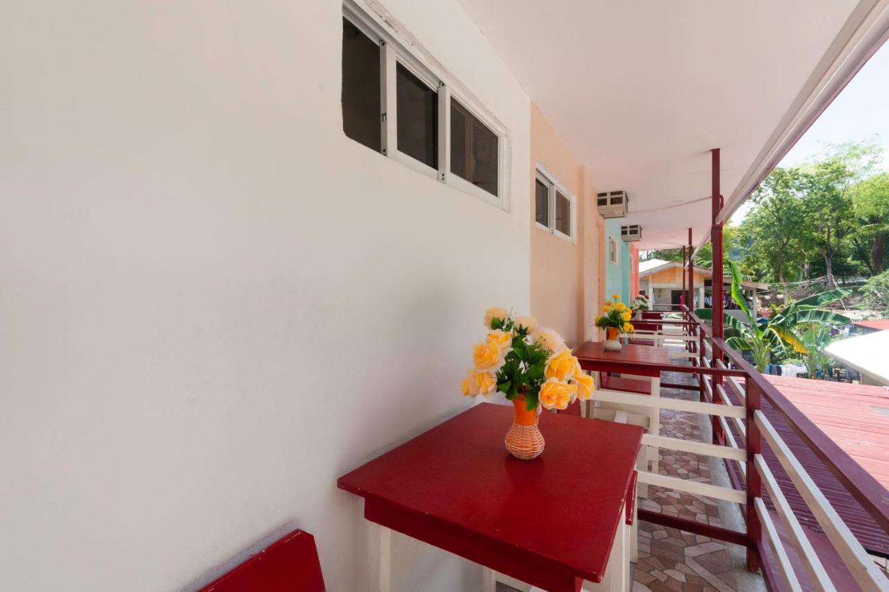 Oyo 449 Sunrise 888 Hotel Oslob Kültér fotó